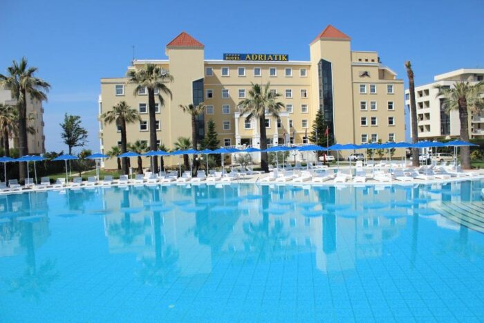 Adriatik Hotel - Image 1