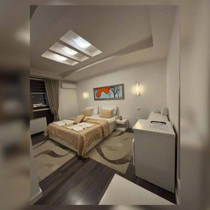 Hotel Theranda - Image 3