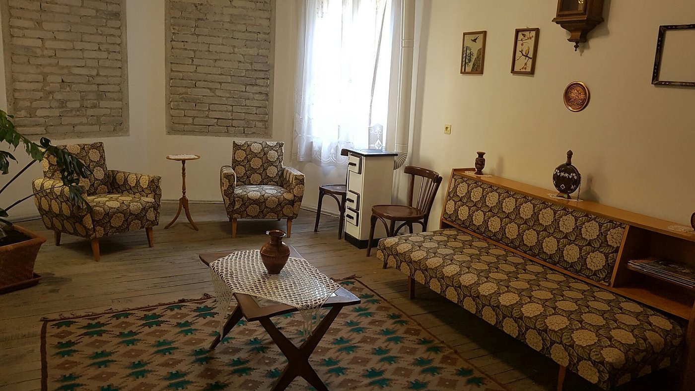 House of Leaves Museum