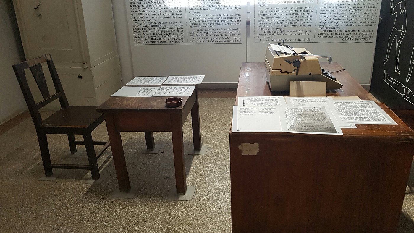 House of Leaves Museum